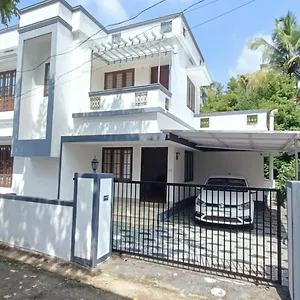 Mom's Hindistan